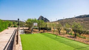 Sport court