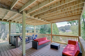 Lower Deck | Private Hot Tub | River View