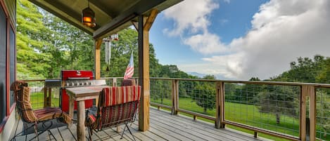 Waynesville Vacation Rental | 4BR | 3BA | 2,900 Sq Ft | Steps Required to Access