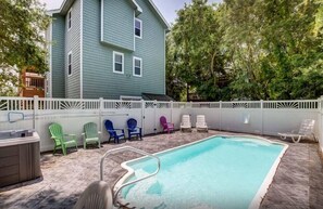 Private Pool & Hot Tub