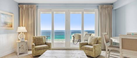 Living Area with Gulf Views, Sleeper Sofa and Flat Screen TV