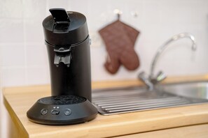 Kaffee und/oder Kaffeemaschine