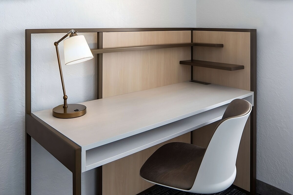 Serene and Comfortable Suite, Pets are Welcome, Fully-equipped Kitchen!
