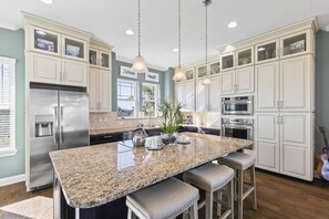 Kitchen With Island Seating