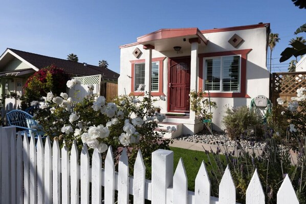 Your Rosy Beach Bungalow!