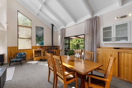 First floor - dining area