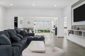 Living Room (1)