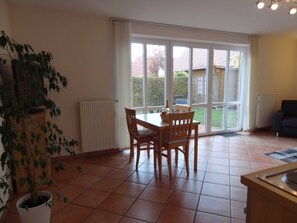 Blick zur Terrasse