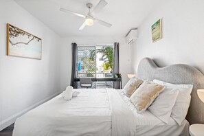 We provide fresh linen and towels for every guest with each stay.