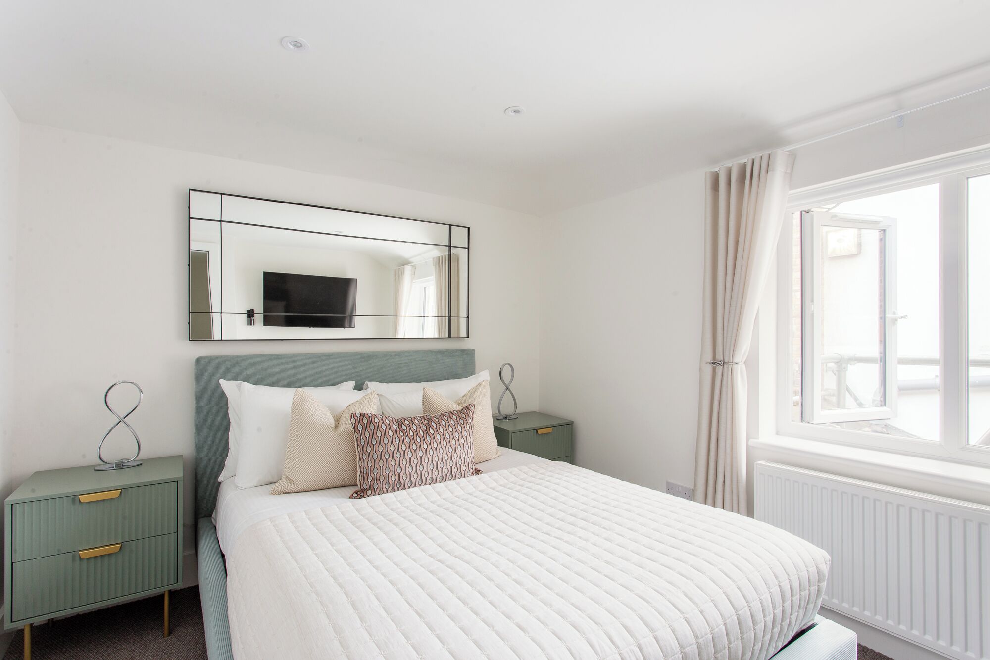 Spacious Covent Garden Getaway - London | Vrbo