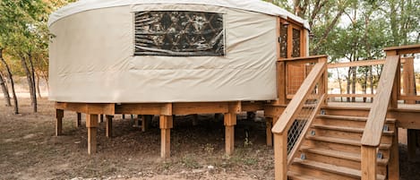 Welcome to "Mourning Dove" Yurt at River Yurt Village!!