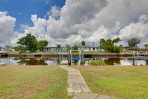 Canal Access On-Site | Boat Dock