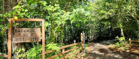 Entrance to private driveway 