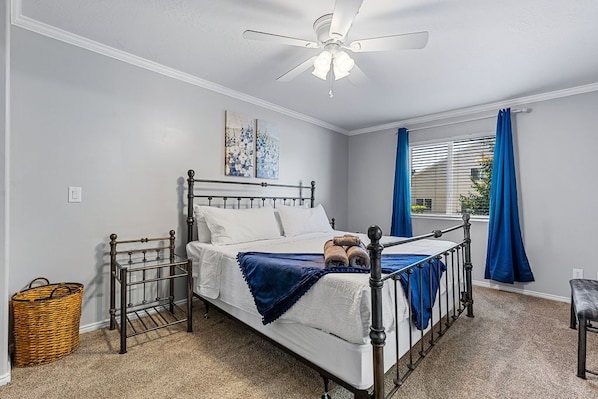 Comfy brand new king bed