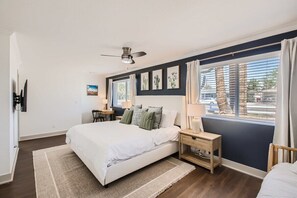 Primary bedroom with a comfy king bed - The SuiteSpot - Scottsdale, AZ