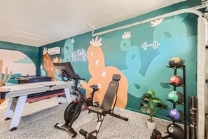 Air conditioned workout space with peloton, weights, yoga mat - The SuiteSpot - Scottsdale, AZ