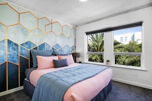 Main bedroom with cosy Queen bed
