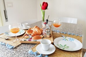 Breakfast meal
