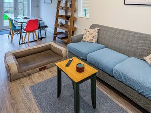 Living area | Norfolk Broads Cottage, Stalham Staithe