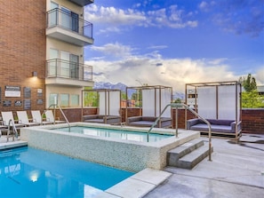 Year round hot tub and pool.