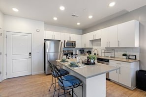 Perfect dining space with all you need ready to go!