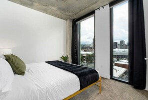 Luxurious king bed with in a room with a VIEW!