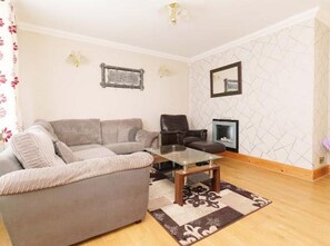 Living Room / Lounge