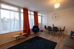 Living Room / Lounge