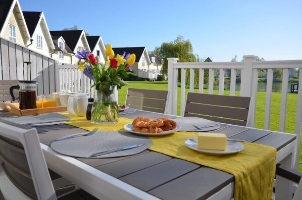 breakfast on the deck