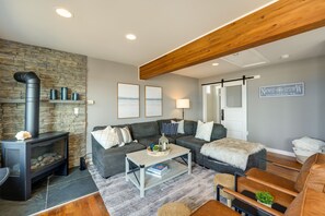Living Room | Ventless Gas Stove | Smart TV