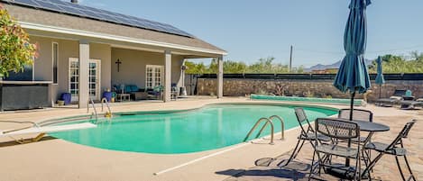 Las Cruces Vacation Rental | 3BR | 3BA | 2,900 Sq ft | 2 Steps Required