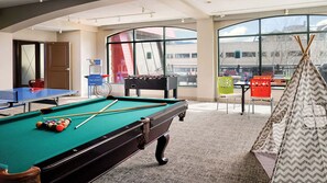 Spielezimmer