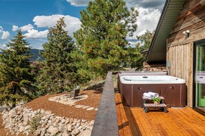 Private hot tub