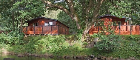 The park setting | Ogwen Bank Caravan & Lodge Park, Snowdonia