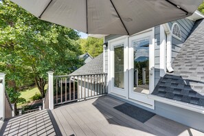 Private Deck | Mountain Views