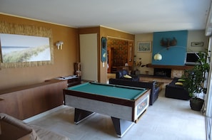 Game room