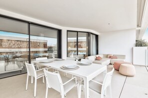  Spacious and peaceful terrace 