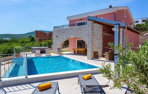 pool
