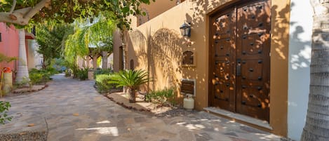 Main entrance with Keypad lock