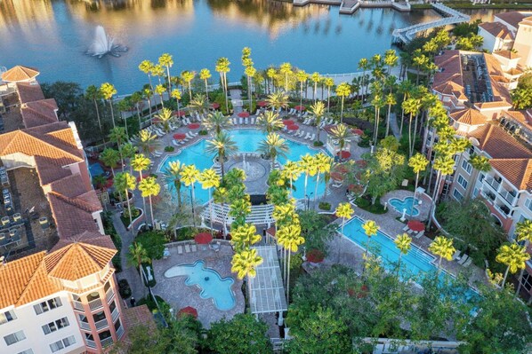 Gorgeous Waterfront Marriott with lots of amenities!