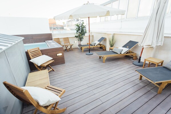 Rooftop pool