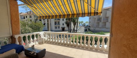 Terassi/patio