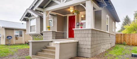 Spokane Vacation Rental | 2BR | 1BA | Stairs Required | 1,550 Sq Ft