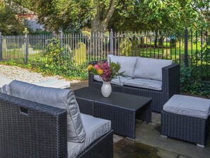 Sitting-out-area | Chapel Lodge, Hornsea