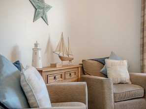Living room | Winton, Bembridge