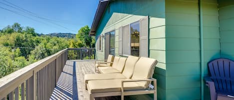 Prescott Vacation Rental | 2BR | 2BA | 1,404 Sq Ft | 2 Steps Required