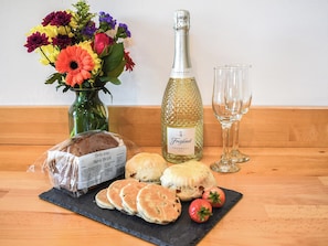 Dining Area | Cartws Blaenparc Coach House - Blaenparc, Dihewyd<br />, near Aberaeron