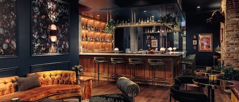 Inn at Tartan House Whiskey Lounge