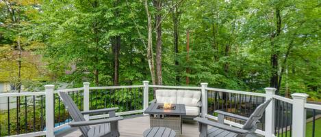 Moultonborough Vacation Rental | 3BR | 2.5BA | 2,000 Sq Ft | Stairs Required