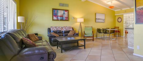 Fort Lauderdale Vacation Rental | 3BR | 2BA | 1,400 Sq Ft | 2 Steps to Enter